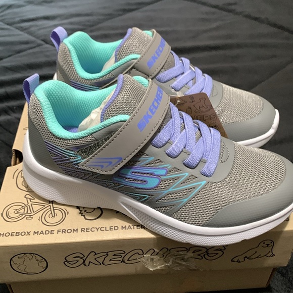 Skechers Girl's Microspec - Bold Delight Sneaker |Gray | Textile/Synthetic - Picture 3 of 16